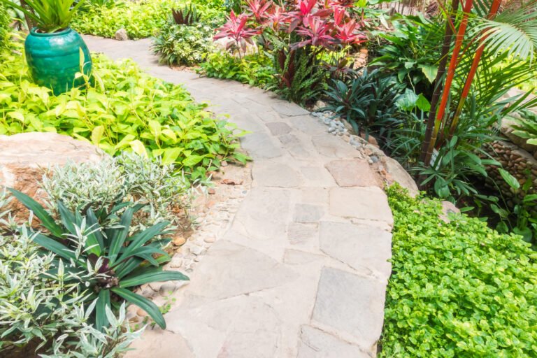 Aménagement paysager : Comment créer un jardin harmonieux et durable ?