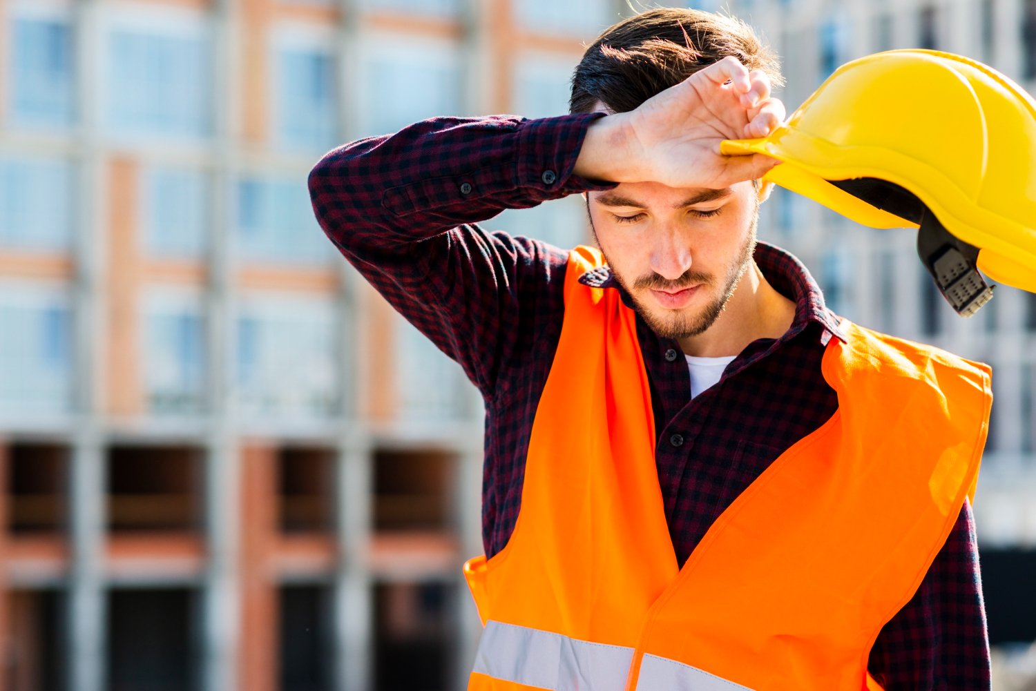 Canicule et Travaux Publics : Comment adapter vos chantiers aux fortes chaleurs