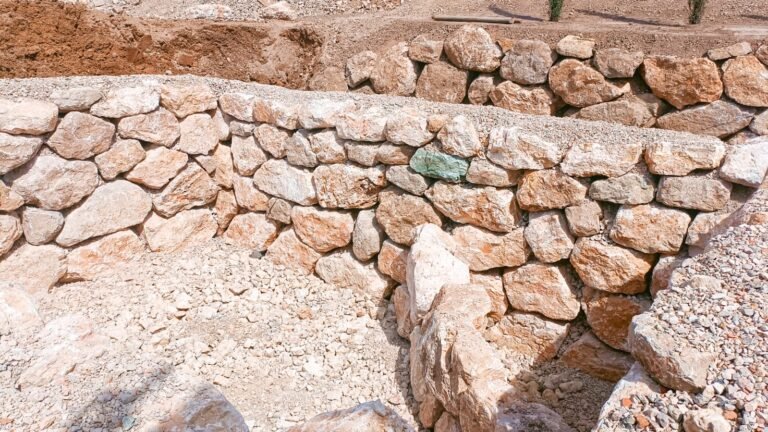 Entreprise enrochement_ ouvrage de soutenement_Manosque_Provence